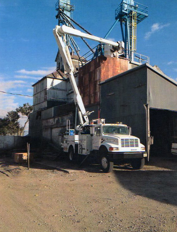 Youngs Welding and Repair, Friend Nebraska